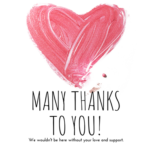 Red heart with the words many thanks to you written on it.
